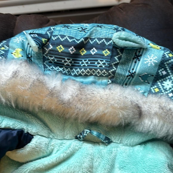 Winter suit - Picture 3 of 3